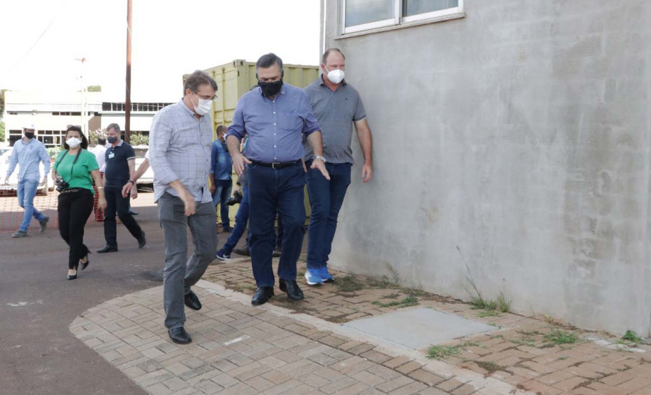 O secretário de Estado da Saúde, Beto Preto, vistoriou as obras do Hospital Regional de Toledo nesta quarta-feira (7). O Estado já investiu R$ 13 milhões e vai ofertar 69 leitos, sendo 26 cirúrgicos e 33 clínicos, além de dez Unidades de Terapia Intensiva (UTI). Foto:SESA