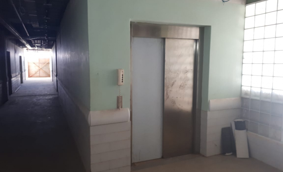 O secretário de Estado da Saúde, Beto Preto, vistoriou as obras do Hospital Regional de Toledo nesta quarta-feira (7). O Estado já investiu R$ 13 milhões e vai ofertar 69 leitos, sendo 26 cirúrgicos e 33 clínicos, além de dez Unidades de Terapia Intensiva (UTI). Foto:SESA