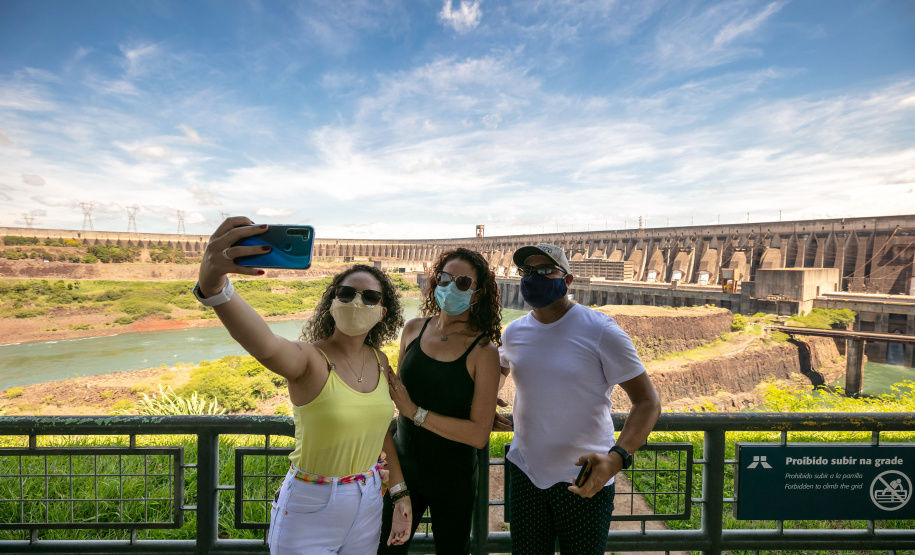 O Instituto de Tecnologia do Paraná (Tecpar) concedeu à Fundação Parque Tecnológico Itaipu Brasil (PTI), localizado em Foz do Iguaçu, a certificação do sistema de gestão da qualidade ISO 9001 - Foto: Kiko Sierich/ PTI