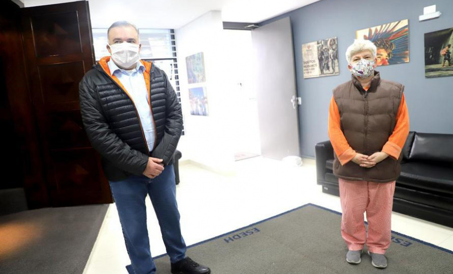 Procon-PR registra mais de 47 mil atendimentos digitais no primeiro trimestre de 2021 . Na foto, secretário da Justiça, Ney Leprevost e a chefe do Procon-PR, Claudia Silvano - Foto: Divulgação SEJUF