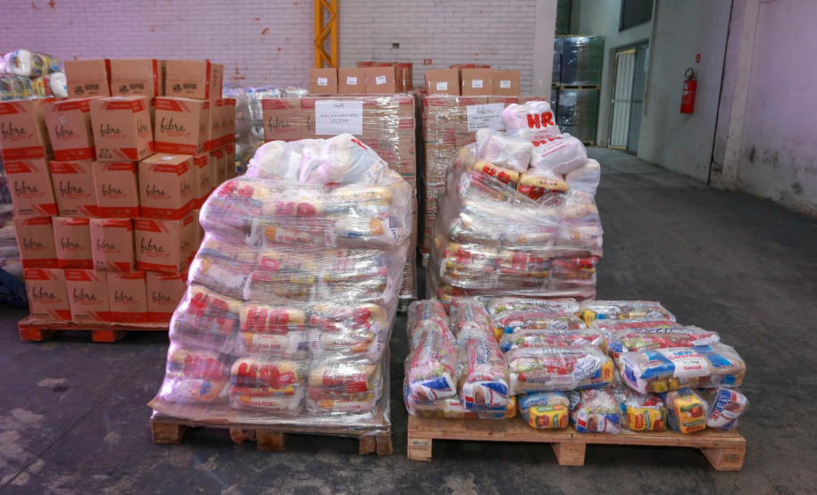 A edição 2021 da campanha Cesta Solidária Paraná, encerrada na terça-feira (06), conseguiu arrecadar mais de 200 toneladas de alimentos. . Foto: Valdelino Pontes