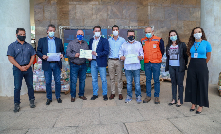 A edição 2021 da campanha Cesta Solidária Paraná, encerrada na terça-feira (06), conseguiu arrecadar mais de 200 toneladas de alimentos. . Foto: Valdelino Pontes
