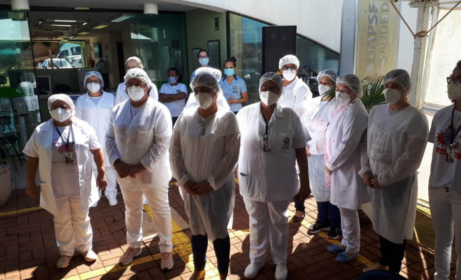 Idosos de 67 a 70 anos sendo vacinados em São Pedro do Ivaí.