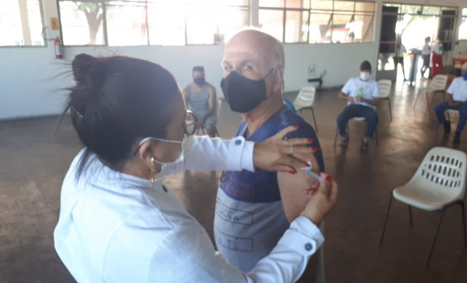 Vacinação contra a Covid-19 em Goioerê.