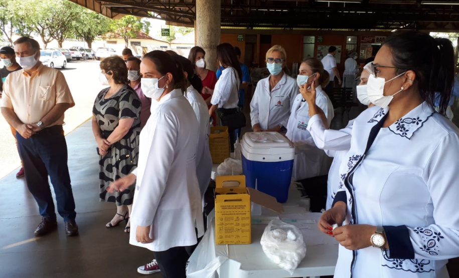 Vacinação contra a Covid-19 em Cambé. Foto:SESA