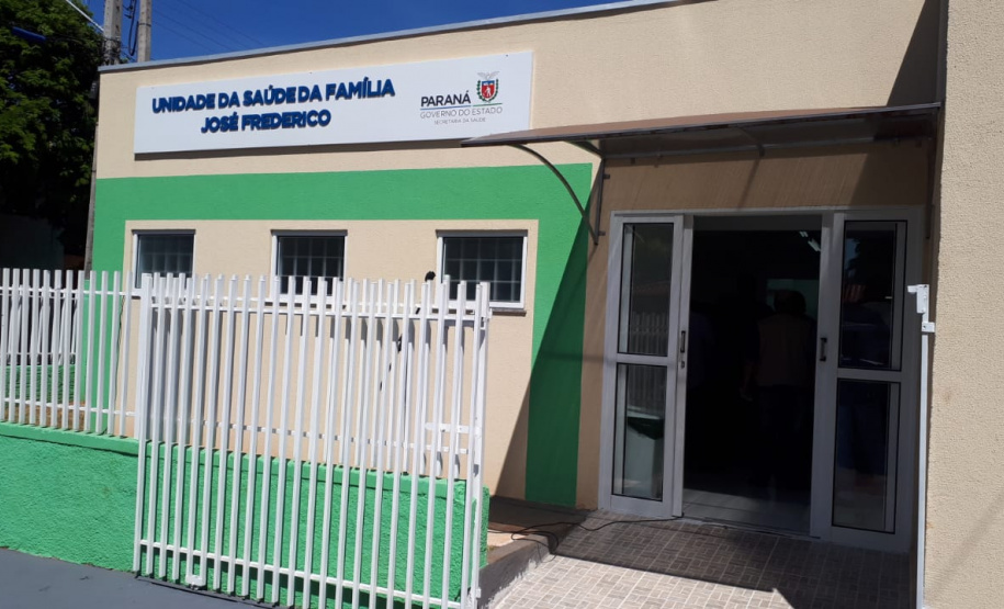 Vacinação contra a Covid-19 em Sertaneja. Foto:SESA