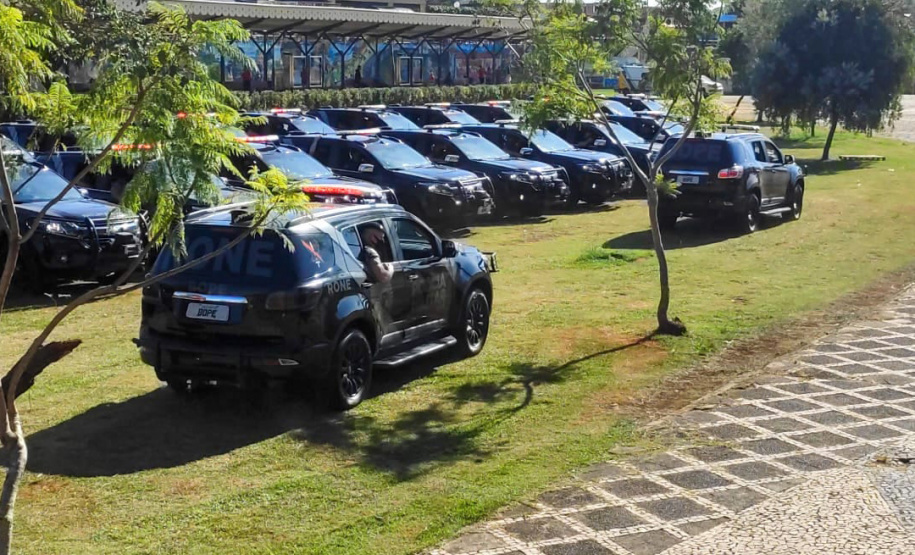 A semana começou com uma grande Operação da Polícia Militar nos Campos Gerais do estado para inibir crimes violentos contra o patrimônio e homicídios. Trata-se de uma malha de recobrimento em relação ao efetivo já existente na região. As equipes do Batalhão de Operações Especiais (BOPE) estarão empenhadas nos próximos 15 dias desenvolvendo abordagens, fiscalização e intensificação de policiamento preventivo em todo o estado. - Ponta Grossa, 12/04/2021 - Foto: Divulgação SESP