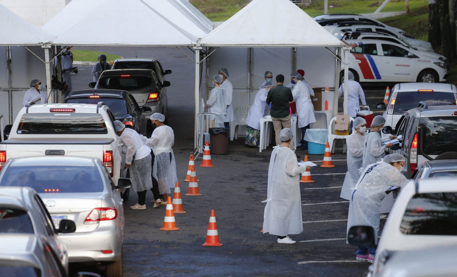 Com mutirões aos finais de semana, Paraná ultrapassa 1,6 milhão de aplicações - Foto: Jonathan Campos/AEN