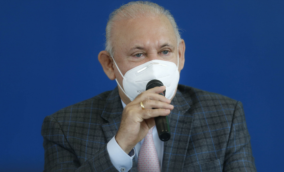 O governador Carlos Massa Ratinho Junior e o presidente da Assembleia Legislativa do Paraná, Ademar Traiano ( foto), lançaram nesta quarta-feira (14), no Palácio Iguaçu, a segunda edição do programa Paraná Mais Cidades, que disponibilizará meio bilhão para investimentos nos 399 municípios. Os recursos são do Tesouro Estadual e da sobra orçamentária do Poder Legislativo. - Curitiba, 14/04/2021 - Foto: Jonathan Campos/AEN