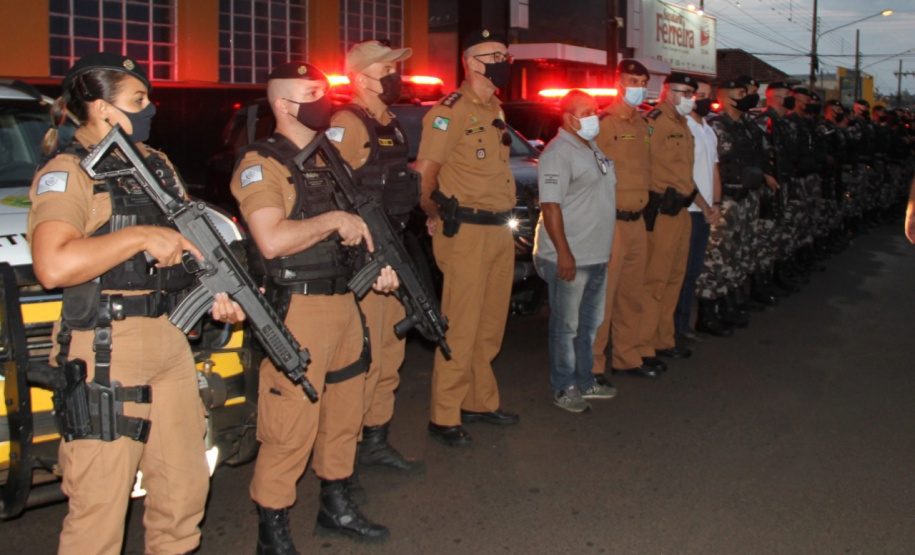 As equipes policiais atuantes pela Operação Pronta Resposta III iniciaram nesta terça-feira (13/04) os trabalhos de policiamento ostensivo e intensificação de ações preventivas na área do 2º Batalhão de Polícia Militar (2º BPM). - Jacarezinho, 14/04/2021 - Foto: PMPR/SESP-PR