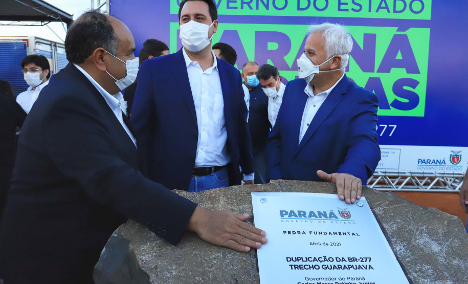 O governador Carlos Massa Ratinho Junior esteve nesta quarta-feira (14) em Guarapuava, na região Central do Estado, para vistoriar as obras de duplicação da BR-277 que cruza o perímetro urbano da cidade. Foto: José Fernando Ogura/AEN