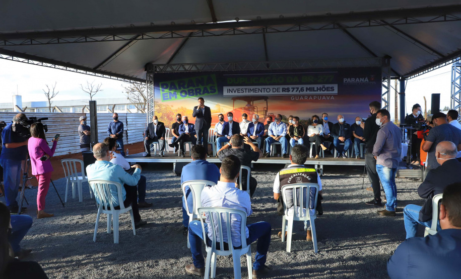 O governador Carlos Massa Ratinho Junior esteve nesta quarta-feira (14) em Guarapuava, na região Central do Estado, para vistoriar as obras de duplicação da BR-277 que cruza o perímetro urbano da cidade. Foto: José Fernando Ogura/AEN