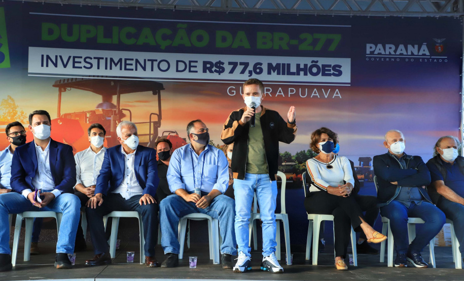 O governador Carlos Massa Ratinho Junior esteve nesta quarta-feira (14) em Guarapuava, na região Central do Estado, para vistoriar as obras de duplicação da BR-277 que cruza o perímetro urbano da cidade. Foto: José Fernando Ogura/AEN