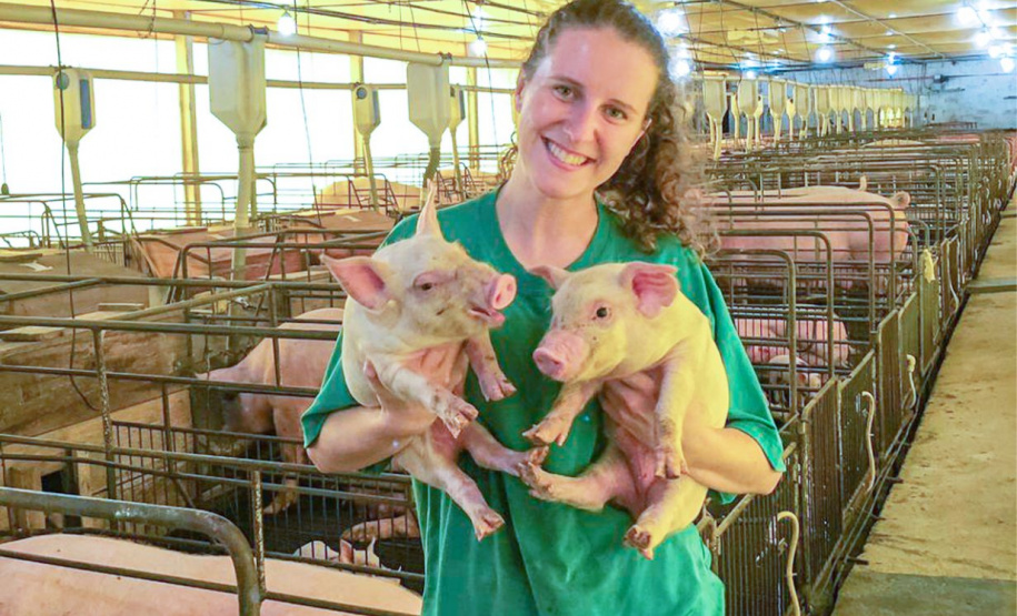 O curso de Zootecnia da Universidade Estadual de Ponta Grossa (UEPG) ganhou destaque em nível nacional, por meio dos seus acadêmicos. A estudante Rafaela Hilgemberg foi indicada ao Prêmio Estudante Dez, da Associação Brasileira de Zootecnistas (ABZ). O resultado dos indicados saiu na última terça-feira (13). Rafaela é aluna do último ano da graduação e recebeu a indicação dos professores para participar da premiação. - Ponta Grossa, 16/04/2021 - Foto: UEPG