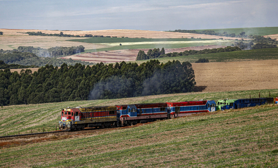 FERROSTE - 07-04-2021 - FERROESTE - TREM - FOTO: Jonathan Campos / AEN