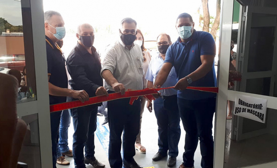 Com investimento de cerca de R$ 700 mil, o Governo do Paraná entregou uma nova Unidade Básica de Saúde (UBS) no município de Lidianópolis, no Vale do Ivaí. O secretário de Estado da Saúde, Beto Preto, conheceu as instalações neste sábado (17).  -  Lidianópolis, 17/04/2021  -  Foto: SESA