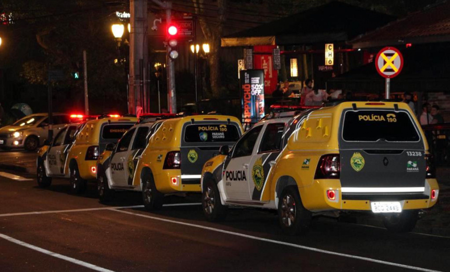 As operações da Ação Integrada de Fiscalização Urbana (AIFU) do último final de semana, voltadas ao cumprimento das medidas sanitárias de prevenção ao coronavírus, resultaram em 28 estabelecimentos comerciais fiscalizados e, destes, 15 fechados