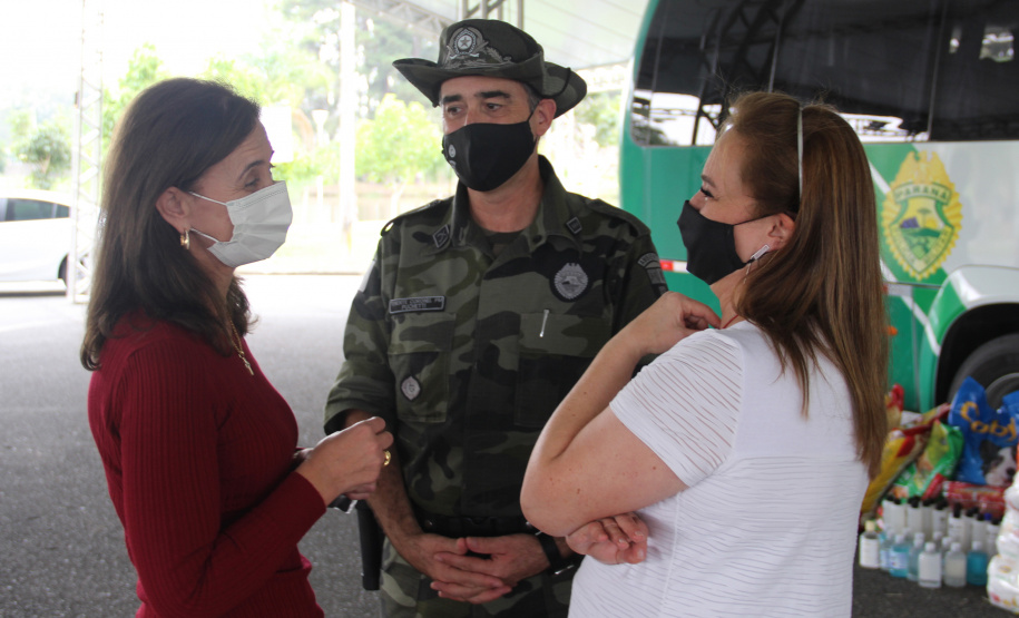 O Batalhão de Polícia Ambiental-Força Verde (BPAmb-FV) arrecadou 5.585 toneladas de alimentos, 1.647 toneladas de ração e 221 litros de álcool em todo o estado durante dois dias de campanha solidária em comemoração aos 64 anos de atuação no Paraná. - Curitiba, 20/04/2021 - Foto: Divulgação BPAmb-FV