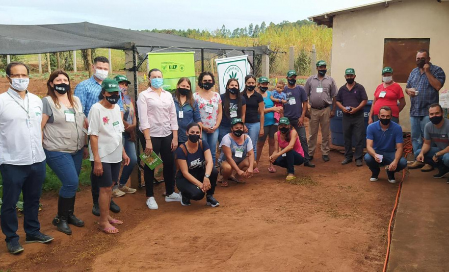 Moradores de Araruna ganham primeira Horta Comunitária. Foto:SEAB