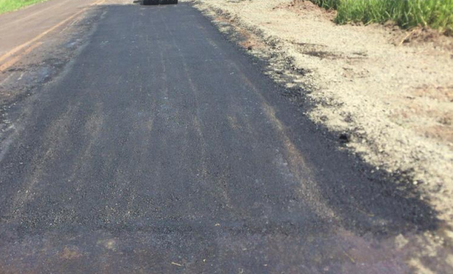 O Departamento de Estradas de Rodagem do Paraná (DER/PR) está realizando melhorias na PR-218, entre Maravilha, distrito de Londrina, na região Norte, e o entroncamento com a PR-445, em uma extensão de 23,71 quilômetros. - Curitiba, 22/04/2021 - Foto: DER/PR