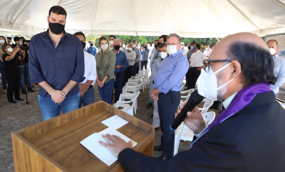 O governador Carlos Massa Ratingo Junior participou nesta quinta-feira (22) da entrega de um novo frigorífico para abate e processamento de peixes em Alvorada do Sul, no Norte Pioneiro.  -  Alvorada do Sul, 22/04/2021  -  Foto: Ari Dias/AEN