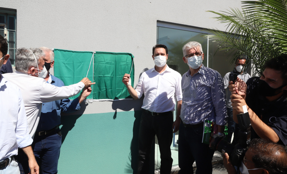 O governador Carlos Massa Ratingo Junior participou nesta quinta-feira (22) da entrega de um novo frigorífico para abate e processamento de peixes em Alvorada do Sul, no Norte Pioneiro.  -  Alvorada do Sul, 22/04/2021  -  Foto: Ari Dias/AEN