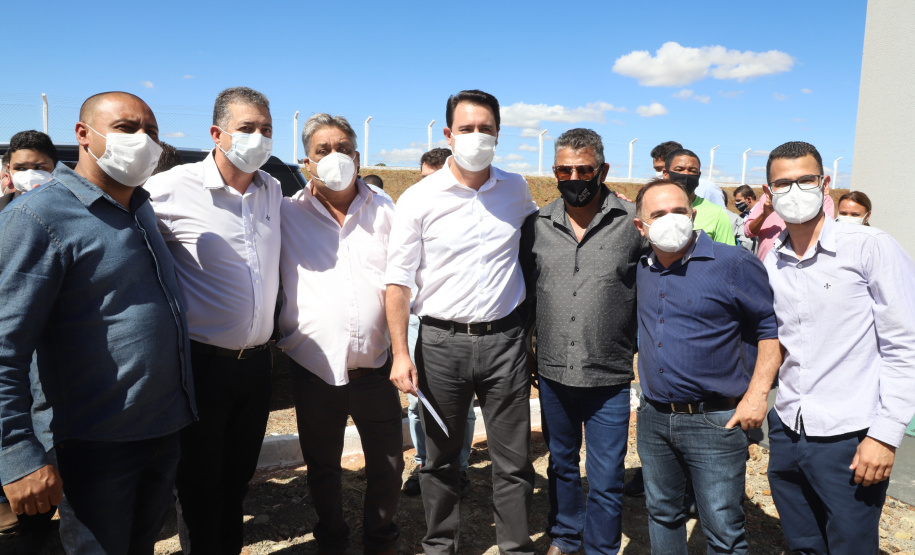 O governador Carlos Massa Ratingo Junior participou nesta quinta-feira (22) da entrega de um novo frigorífico para abate e processamento de peixes em Alvorada do Sul, no Norte Pioneiro.  -  Alvorada do Sul, 22/04/2021  -  Foto: Ari Dias/AEN
