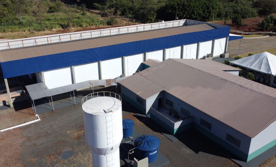 O governador Carlos Massa Ratingo Junior participou nesta quinta-feira (22) da entrega de um novo frigorífico para abate e processamento de peixes em Alvorada do Sul, no Norte Pioneiro.  -  Alvorada do Sul, 22/04/2021  -  Foto: Ari Dias/AEN