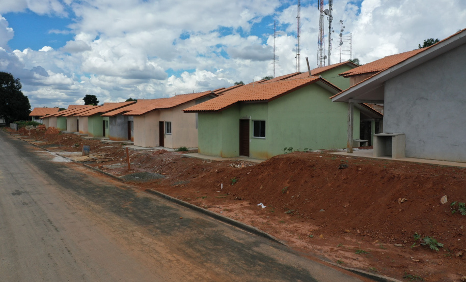 Famílias interessadas em adquirir uma das 25 novas moradias do programa Casa Fácil Paraná, construídas pelo Governo do Estado em Prudentópolis, têm até 30 de abril para se inscreverem no processo seletivo. Podem participar da seleção pessoas com renda familiar mensal de um a seis salários mínimos e que não possuem casa própria, a partir da inscrição no site cohapar.pr.gov.br/cadastro. (Foto: Alessandro Vieira / AEN)