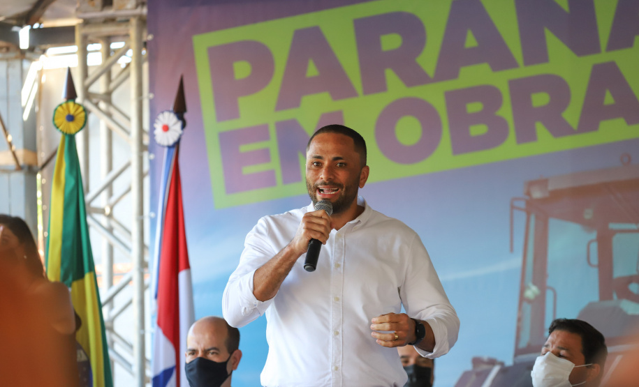 PR323 Dr Camargo O governador Carlos Massa Ratinho Junior lanca a pedra fundamental das obras de duplicação da PR-323 entre Doutor Camargo e o Rio Ivaí, nesta quinta-feira (22) . 22/04/2021 - Foto: Geraldo Bubniak/AEN