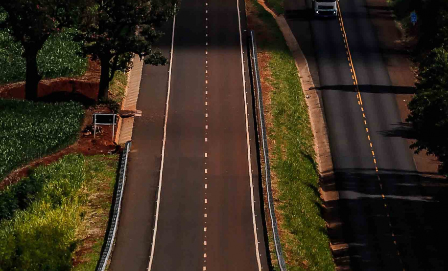 A duplicação se soma ao trecho praticamente concluído entre Paiçandu e Doutor Camargo.Foto: Jonathan Campos/AEN