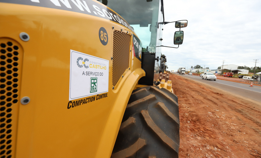 Trevo Gauchao O governador Carlos Massa Ratinho Junior lança nesta sexta-feira (23) a pedra fundamental das obras de modernização do Trevo Gauchão e da duplicação da PR-323 no perímetro urbano de Umuarama. O investimento é de R$ 66,1 milhões. 23/04/2021 - Foto: Geraldo Bubniak/AEN