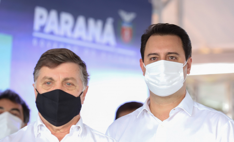 Trevo Gauchao O governador Carlos Massa Ratinho Junior lança nesta sexta-feira (23) a pedra fundamental das obras de modernização do Trevo Gauchão e da duplicação da PR-323 no perímetro urbano de Umuarama. O investimento é de R$ 66,1 milhões. 23/04/2021 - Foto: Geraldo Bubniak/AEN