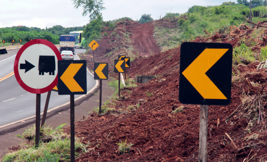 O Departamento de Estradas de Rodagem do Paraná (DER/PR) realiza no dia 7 de maio, às 10h da manhã, audiência pública online para apresentar o Programa de Segurança Viária das Rodovias Estaduais do Estado do Paraná (PROSEG PARANÁ), iniciativa que deve investir R$ 400 milhões em melhorias na malha rodoviária estadual. - Foto: Jorge Woll/Arquivo DER