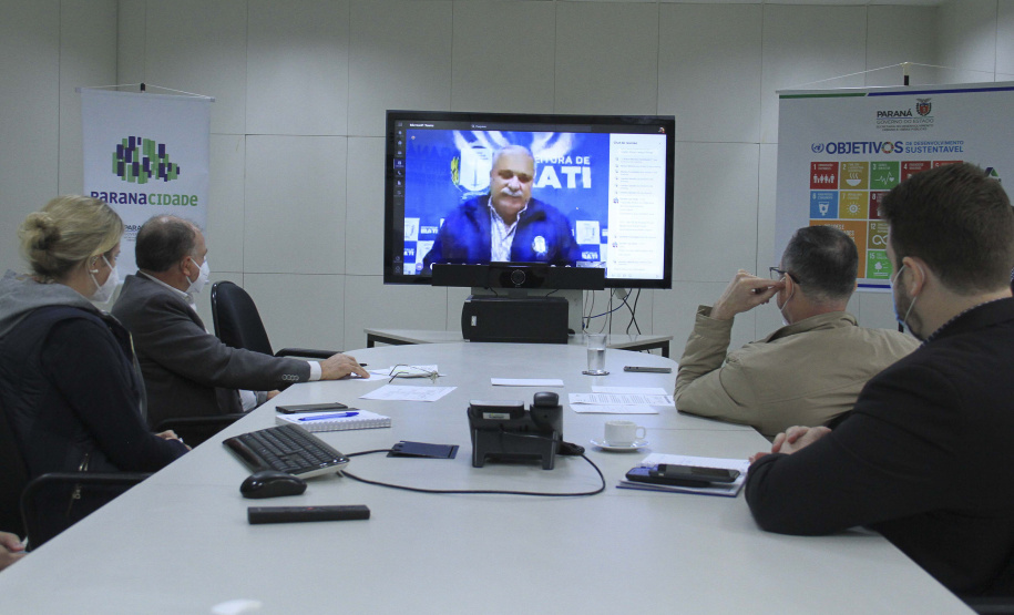 Videoconferências mostram trabalho da SEDU / Paranacidade a prefeitos dos 399 Municípios  -  Curitiba, 26/04/2021  -  Foto: Gustavo Pontes/SEDU