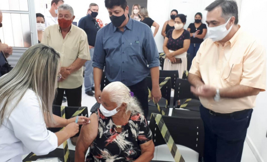 Paraná aplicou mais de meio milhão de vacinas na campanha De Domingo a Domingo - Foto: SESA