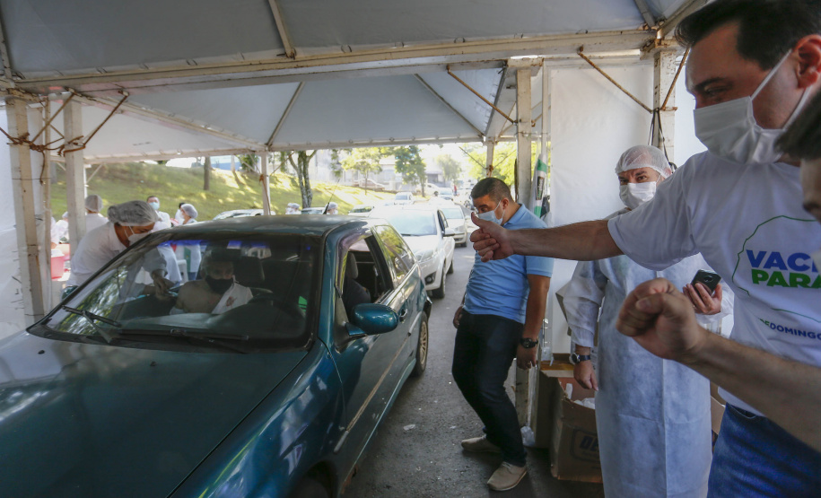 Paraná aplicou mais de meio milhão de vacinas na campanha De Domingo a Domingo - Foto: Jonathan Campos/AEN