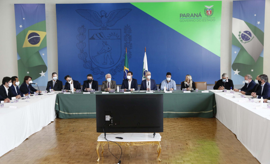 O agricultor paranaense passa a contar a partir desta terça-feira (27) com um programa de crédito exclusivo com juros subsidiados pelo Governo do Estado. A operação é garantida pelo Banco do Agricultor Paranaense, lançado pelo governador Carlos Massa Ratinho Junior no Palácio Iguaçu. O alcance é estimado em R$ 500 milhões. Foto: Jonathan Campos/AEN