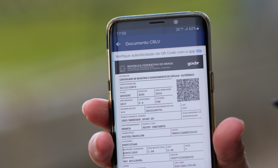 O Departamento de Trânsito do Paraná (Detran-PR) teve um aumento significativo na procura pelos serviços online neste primeiro trimestre de 2021 em comparação a 2020.  -  Foto: Geraldo Bubniak/AEN