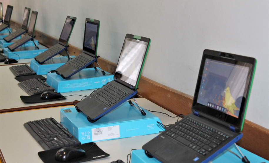 Escolas de Campo Mourão e Guarapuava recebem investimento de R$ 5 milhões em notebooks e tablets - Curitiba, 28/04/2021 - Foto: SEED