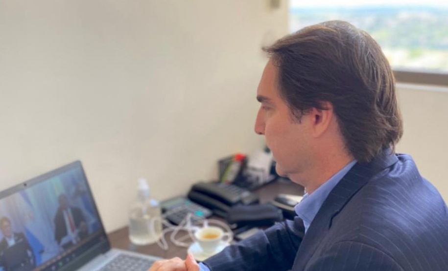 O diretor de Operações e vice-presidente do Banco Regional de Desenvolvimento do Extremo Sul (BRDE), Wilson Bley Lipski, e o secretário executivo do Conselho e Integração Sul (Codesul), Wilson Quinteiro ( FOTO), participaram de uma reunião virtual com membros da Zona de Integração do Centro Oeste da América do Sul (Zicosur), criada em 1997. Um dos objetivos é aumentar a integração com atores comerciais e autoridades relevantes do Mercosul. -  Curitiba, 29/04/2021  -  Foto: BRDE