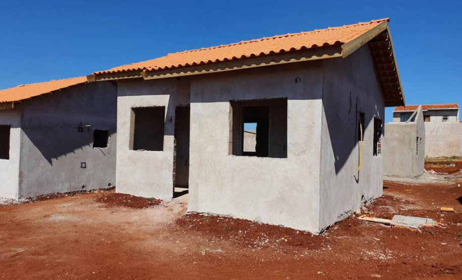 As obras de construção de casas populares para famílias carentes de Marumbi e Lunardelli, cidades da região do Vale do Ivaí, aproximam-se da metade. Os projetos contemplam a construção de 78 novas moradias nos dois municípios, em um projeto de R$ 5,3 milhões viabilizados pelo Governo do Paraná junto ao Banco Interamericano de Desenvolvimento. - Curitiba, 28/04/2021 - foto: Cohapar