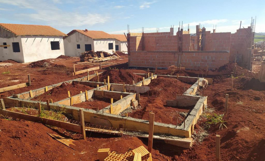 As obras de construção de casas populares para famílias carentes de Marumbi e Lunardelli, cidades da região do Vale do Ivaí, aproximam-se da metade. Os projetos contemplam a construção de 78 novas moradias nos dois municípios, em um projeto de R$ 5,3 milhões viabilizados pelo Governo do Paraná junto ao Banco Interamericano de Desenvolvimento. - Curitiba, 28/04/2021 - foto: Cohapar