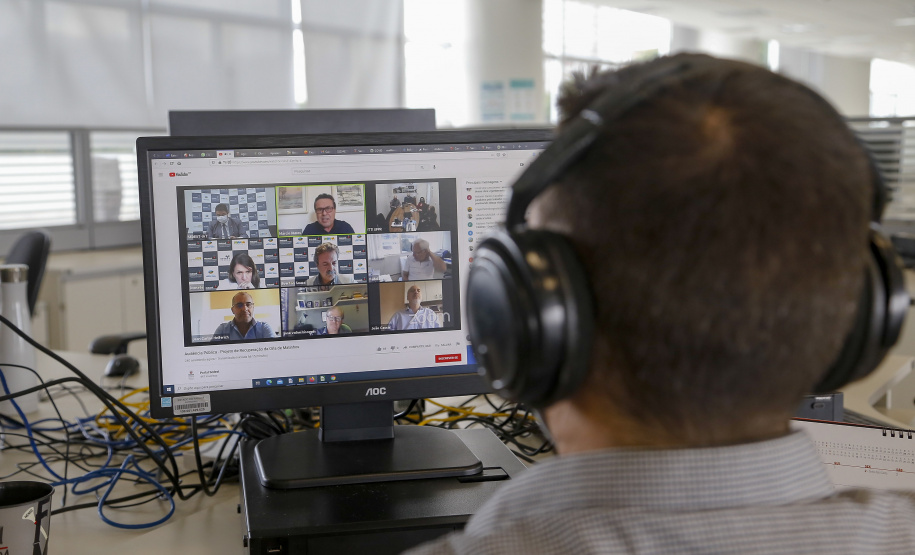 O projeto de recuperação da orla de Matinhos, no Litoral do Paraná, abrangendo oito quilômetros de extensão, do Morro do Boi até o Balneário Saint Ettiene, será realizado em duas etapas