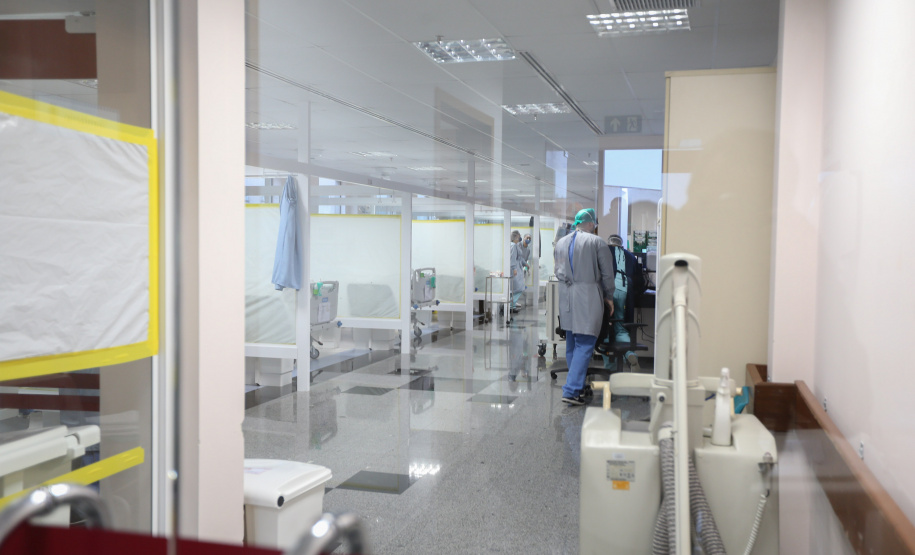 UTI Hosp Trabalhador UTI COVID - Hospital Trabalhador em Curitiba - 01/09/2020 - Foto: Geraldo Bubniak/AEN