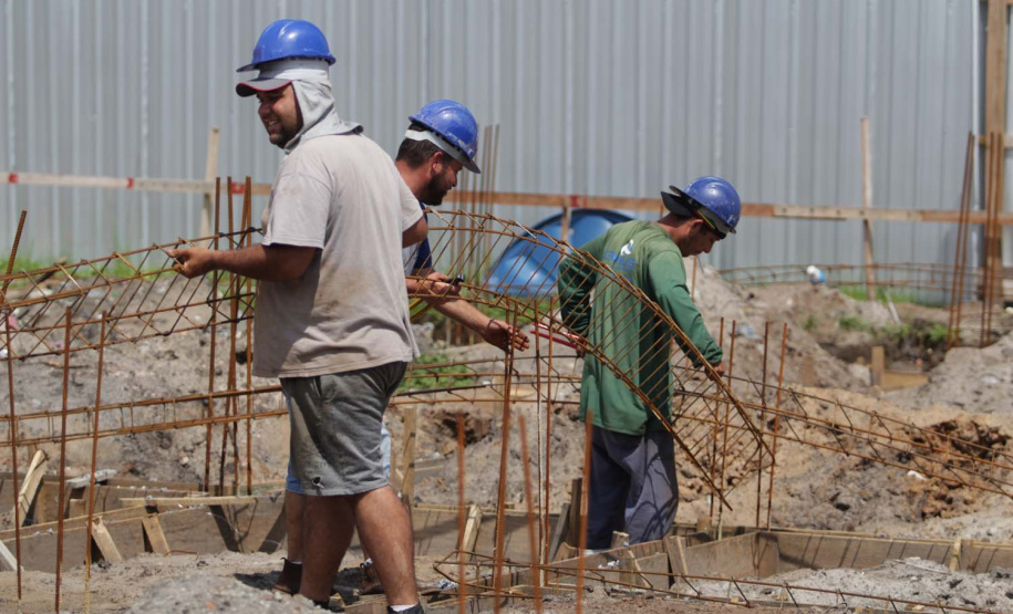 O Cadastro Geral de Empregados e Desempregados (Caged), divulgado nesta quarta-feira (28), aponta que 277 municípios do Paraná registraram saldo positivo nas contratações em março deste ano, o que representa cerca de 69,4% do total. - Foto: Alessandro Vieira/AEN