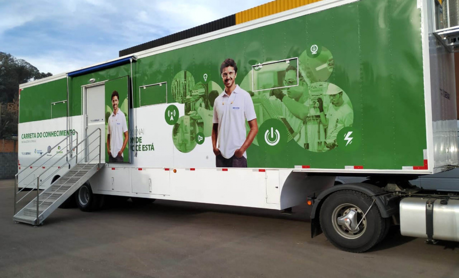 Governo anuncia abertura de vagas para cursos das Carretas do Conhecimento Online em 17 municípios do Paraná - Foto: Divulgação SEJUF