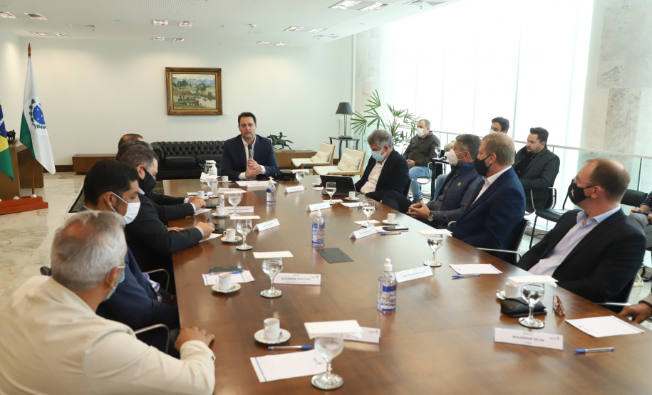 O evento ocorrerá no dia 15 de maio, entre 14h e 16h, e tem como lema “Agora, pois, permanecem a fé, a esperança e o amor”. Marcha será em formato de carreata, com saída no Parque São José, em São José dos Pinhais, e chegada no Centro Cívico de Curitiba.
Foto: Ari Dias/AEN