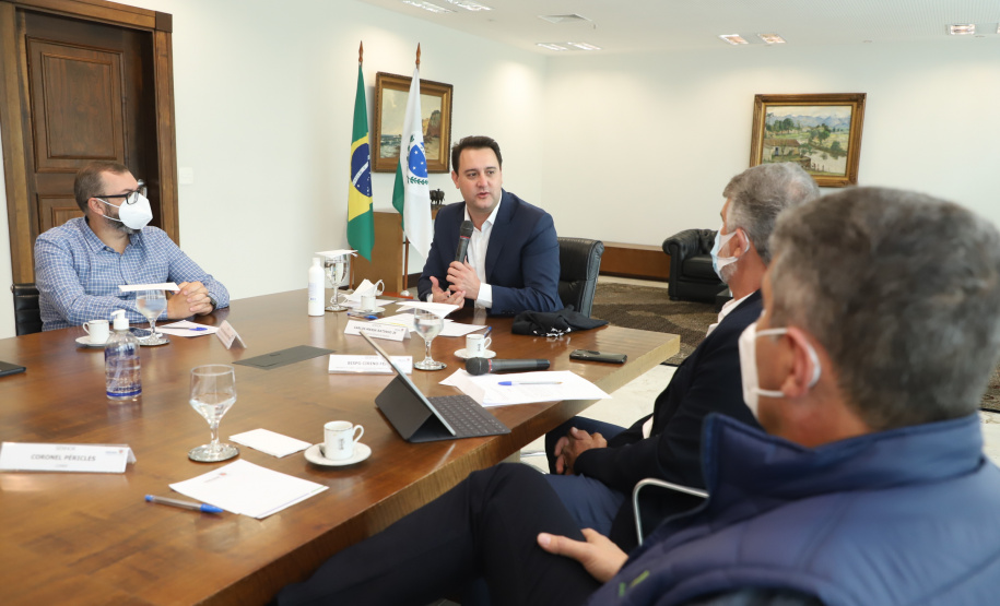 O evento ocorrerá no dia 15 de maio, entre 14h e 16h, e tem como lema “Agora, pois, permanecem a fé, a esperança e o amor”. Marcha será em formato de carreata, com saída no Parque São José, em São José dos Pinhais, e chegada no Centro Cívico de Curitiba.
Foto: Ari Dias/AEN