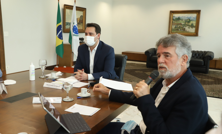 O evento ocorrerá no dia 15 de maio, entre 14h e 16h, e tem como lema “Agora, pois, permanecem a fé, a esperança e o amor”. Marcha será em formato de carreata, com saída no Parque São José, em São José dos Pinhais, e chegada no Centro Cívico de Curitiba.
Foto: Ari Dias/AEN